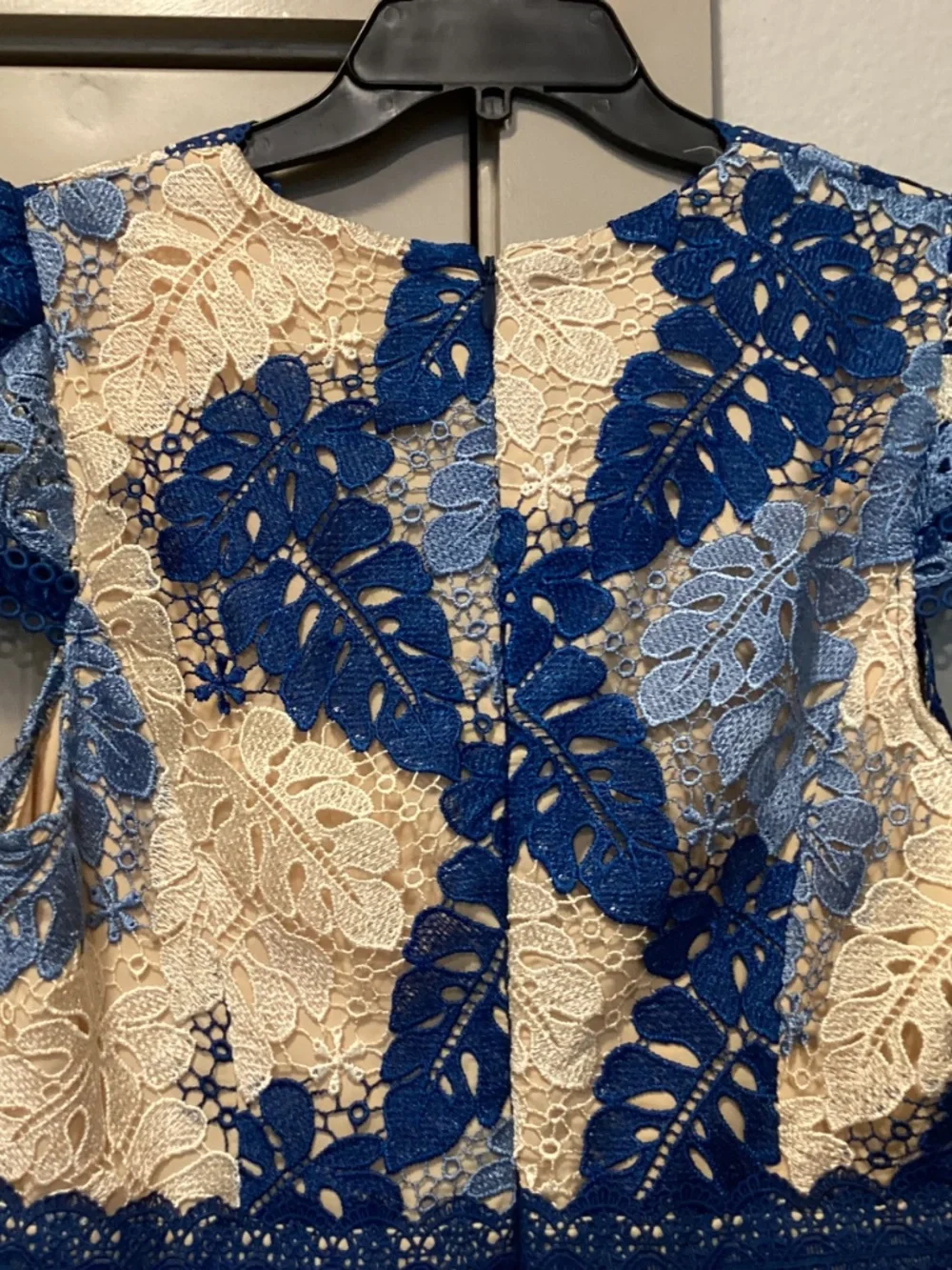 Adelyn Rae Adeline Palm Lace Midi Dress, size XL - Picture 7 of 12